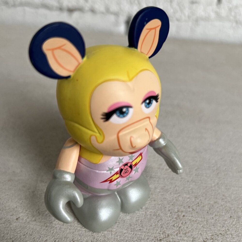 DISNEY VINYLMATION Muppets Series 2 Pigs in Space First Mate Piggy 3" Figurine - Picture 5 of 8